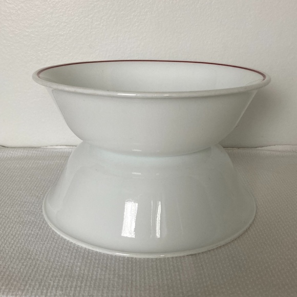 2 CORELLE Burgundy Soup Retired Bowls - Picture 3 of 7